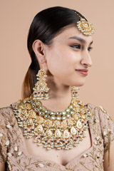 Peach and Gold Kundan Necklace SetDSC08257