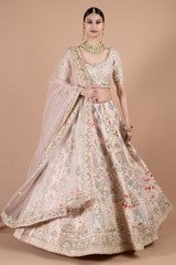 Floral detailed embroidered lehenga set