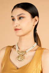 White Pearl NecklaceDSC03924