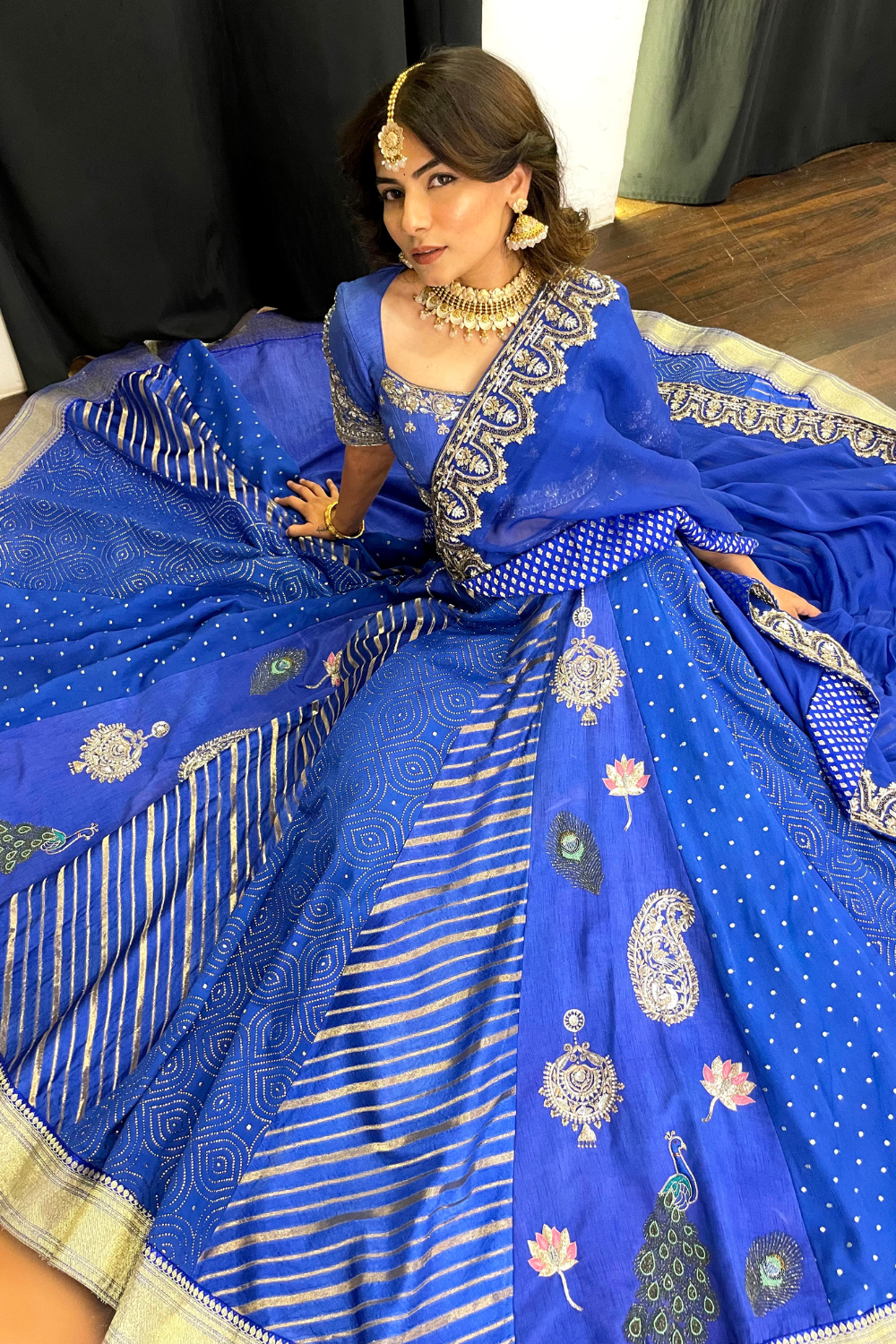 Sapphire Blue Zari Lehenga Set2