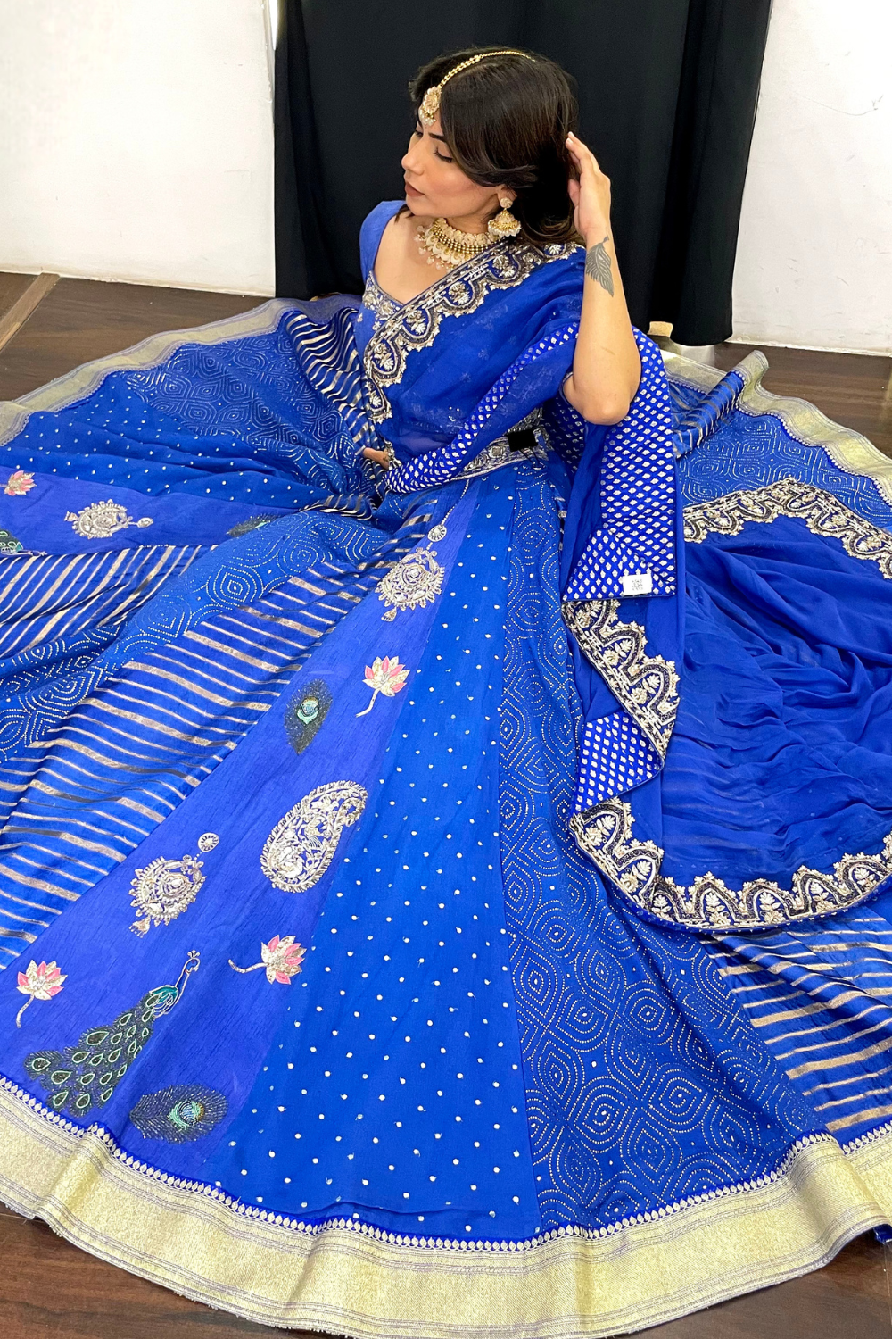 Sapphire Blue Zari Lehenga Set3