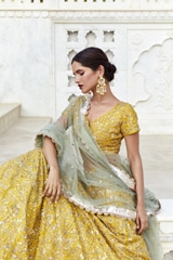Yellow Zari Embroidered Lehenga Dupatta Set2