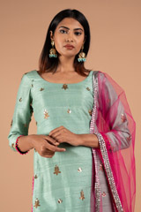 Tiffany Kurta with Organza GhararaDSC09069