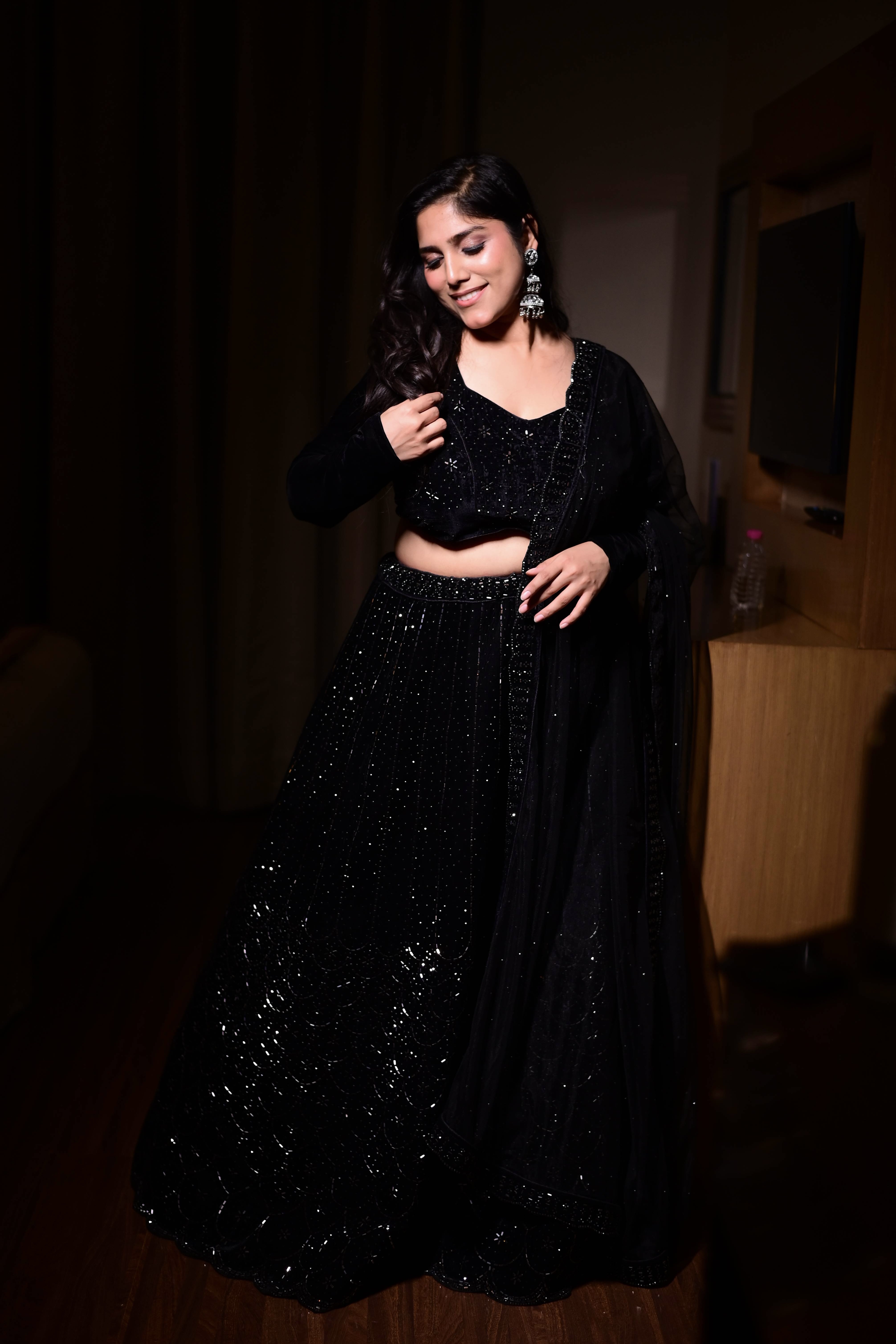 Black Velvet Sequinned Lehenga3