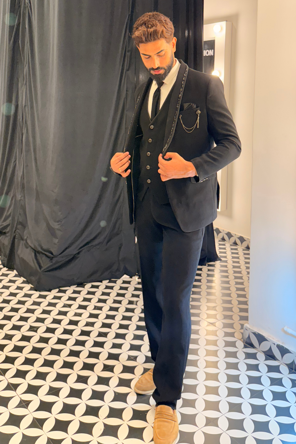 Black Five Pieces Suit Set