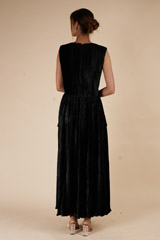 Black Pleated GownDSC08091