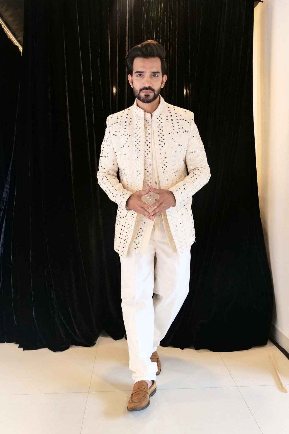 Ivory Mirrorwork Indo-Western Jacket Set3