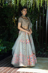 Light Grey Zardosi Lehenga2