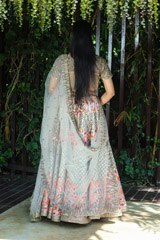 Light Grey Zardosi Lehenga7