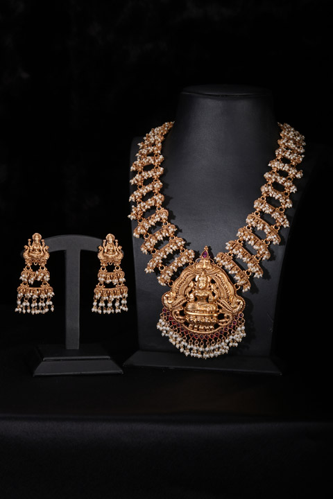 Golden Pearl Antique Necklace Set