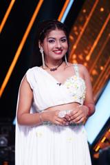 White 3D Floral Drape Top Bottom Set2