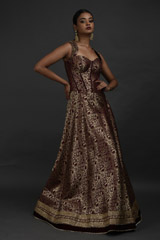 Red Brocade Gown999_video